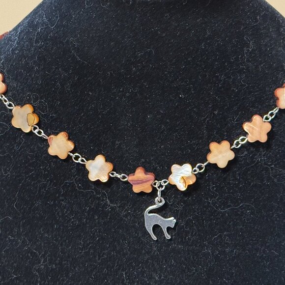 Caramel Mother of Pearl Flower Beaded Short Necklace + Cute Slim Cat Pendant - Picture 3 of 13